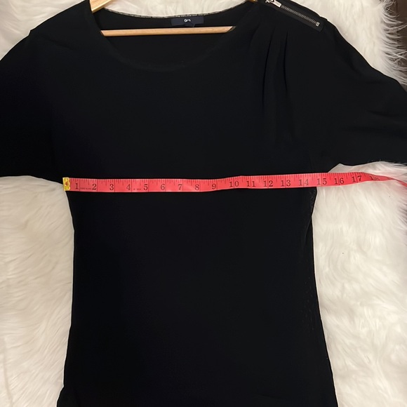 Gap 1/4 length sleeve top in Black XS - Picture 6 of 8